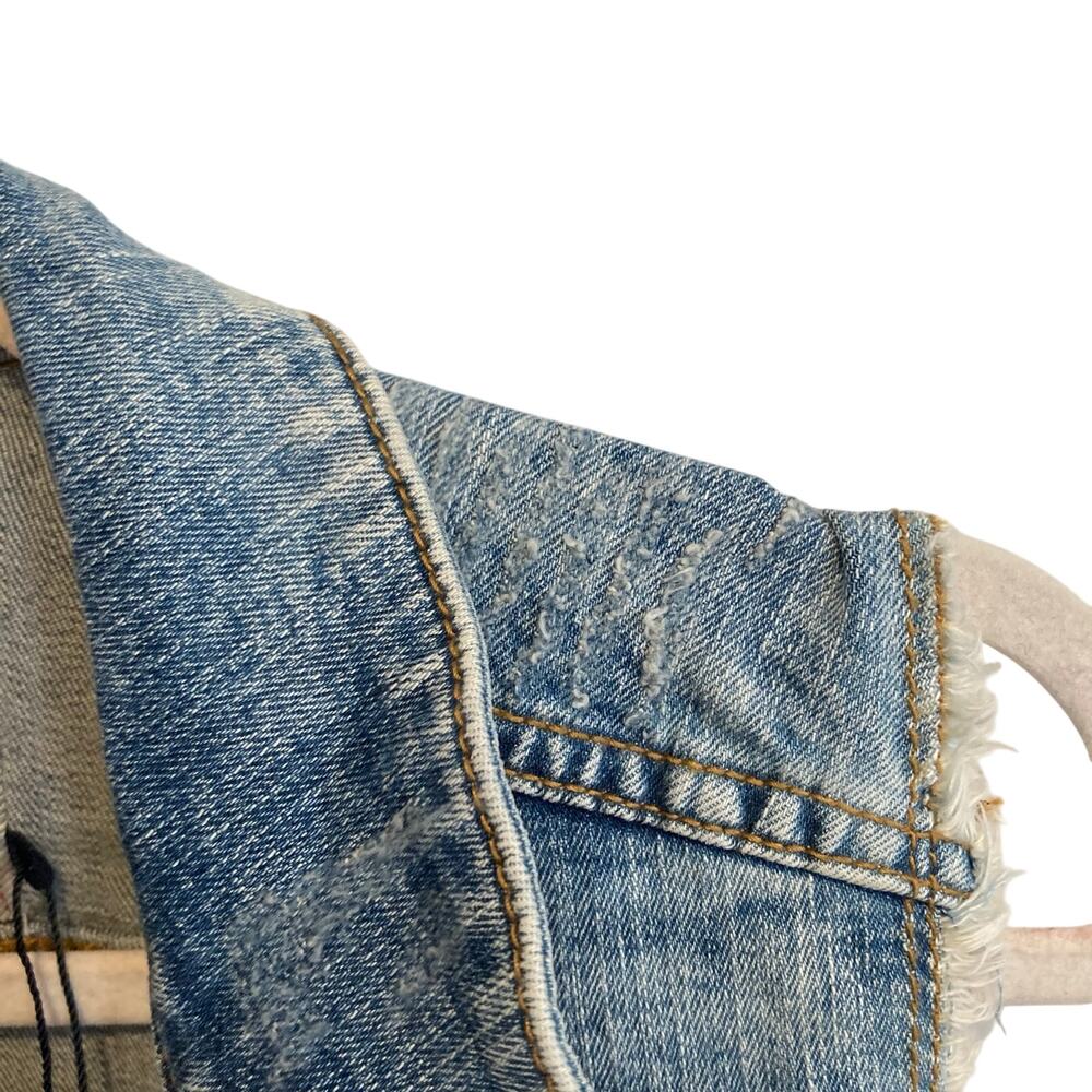 NWT Silver Jeans Co Mid Wash Denim Button Up Distressed Western Vest Size Medium - Picture 11 of 16